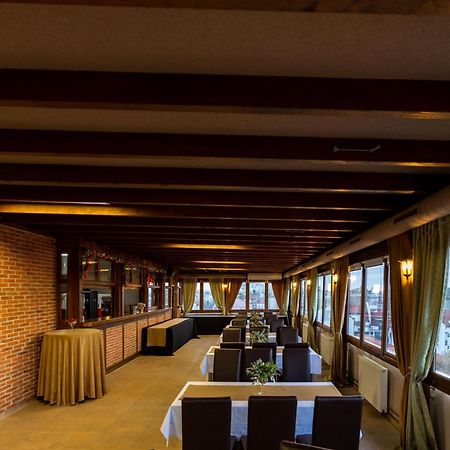 Art Hotel Slavonski Brod Buitenkant foto