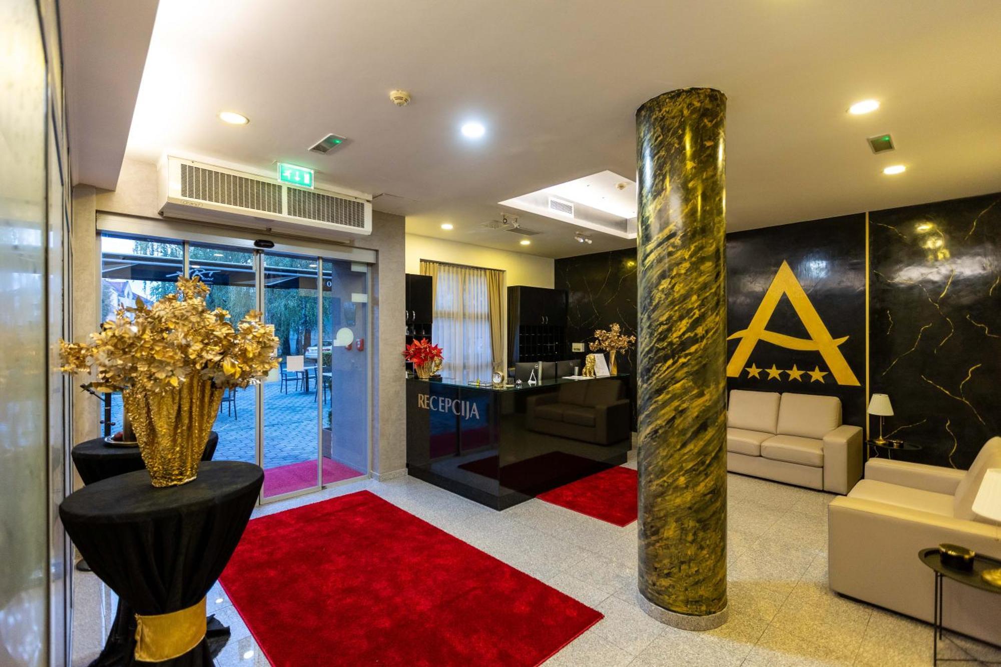 Art Hotel Slavonski Brod Buitenkant foto