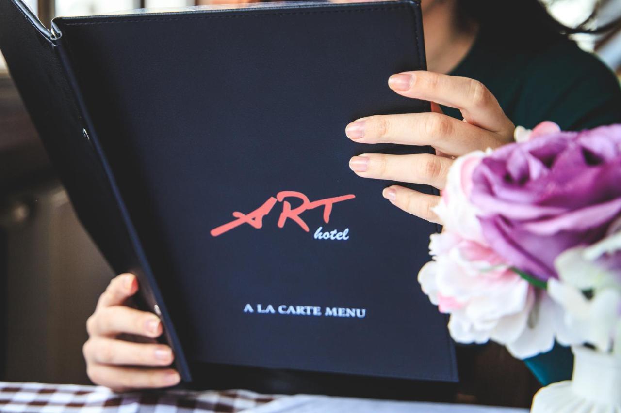 Art Hotel Slavonski Brod Buitenkant foto